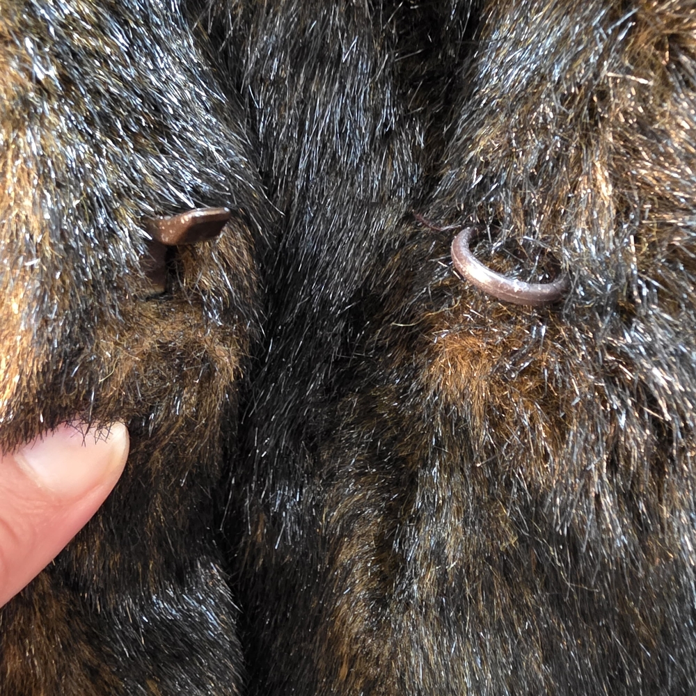 Luxurious Faux Fur Long Coat - Picture 5 of 6